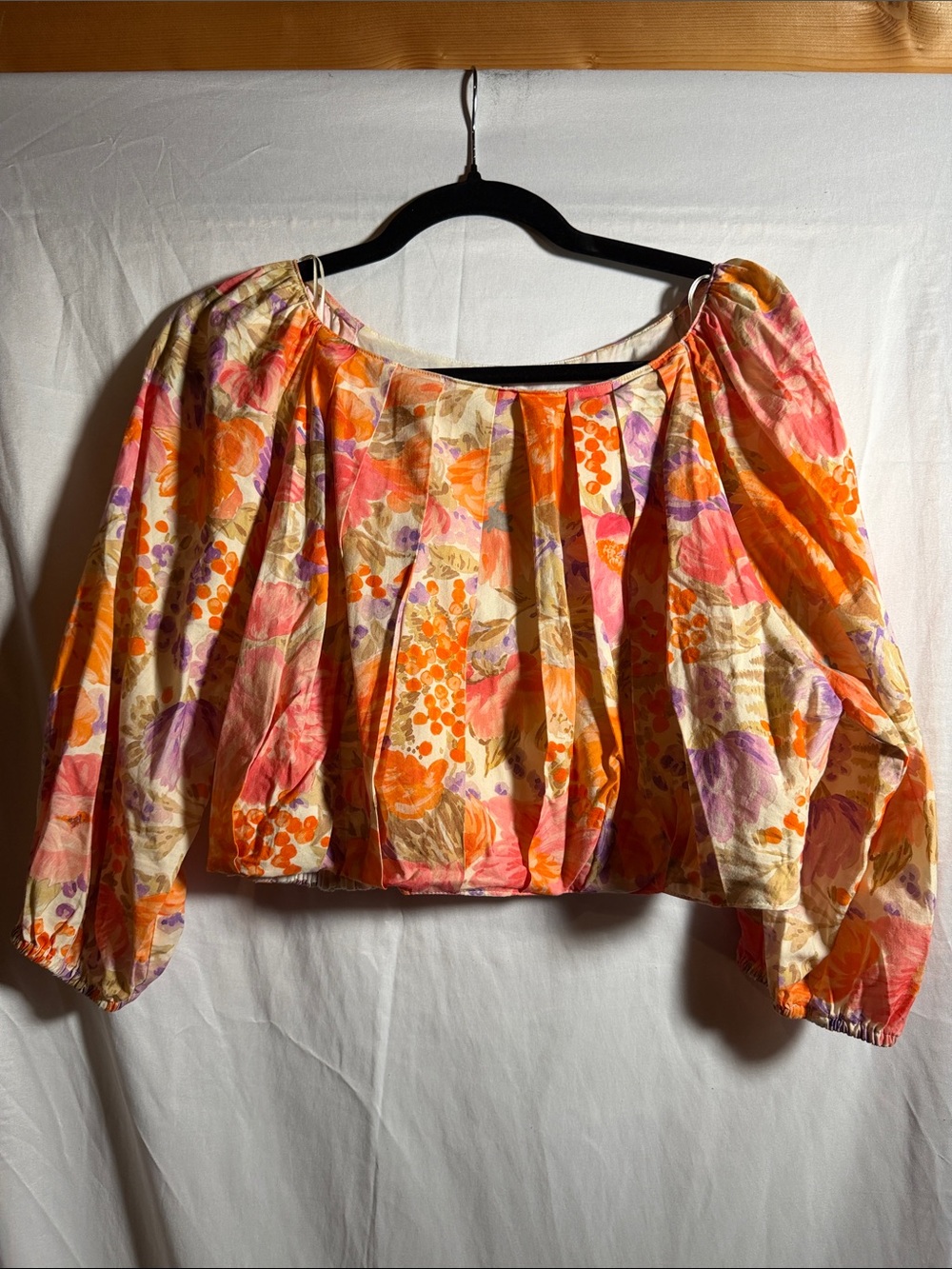 Zara Floral Off-Shoulder Crop Top in Orange, Pink and Cream size M
